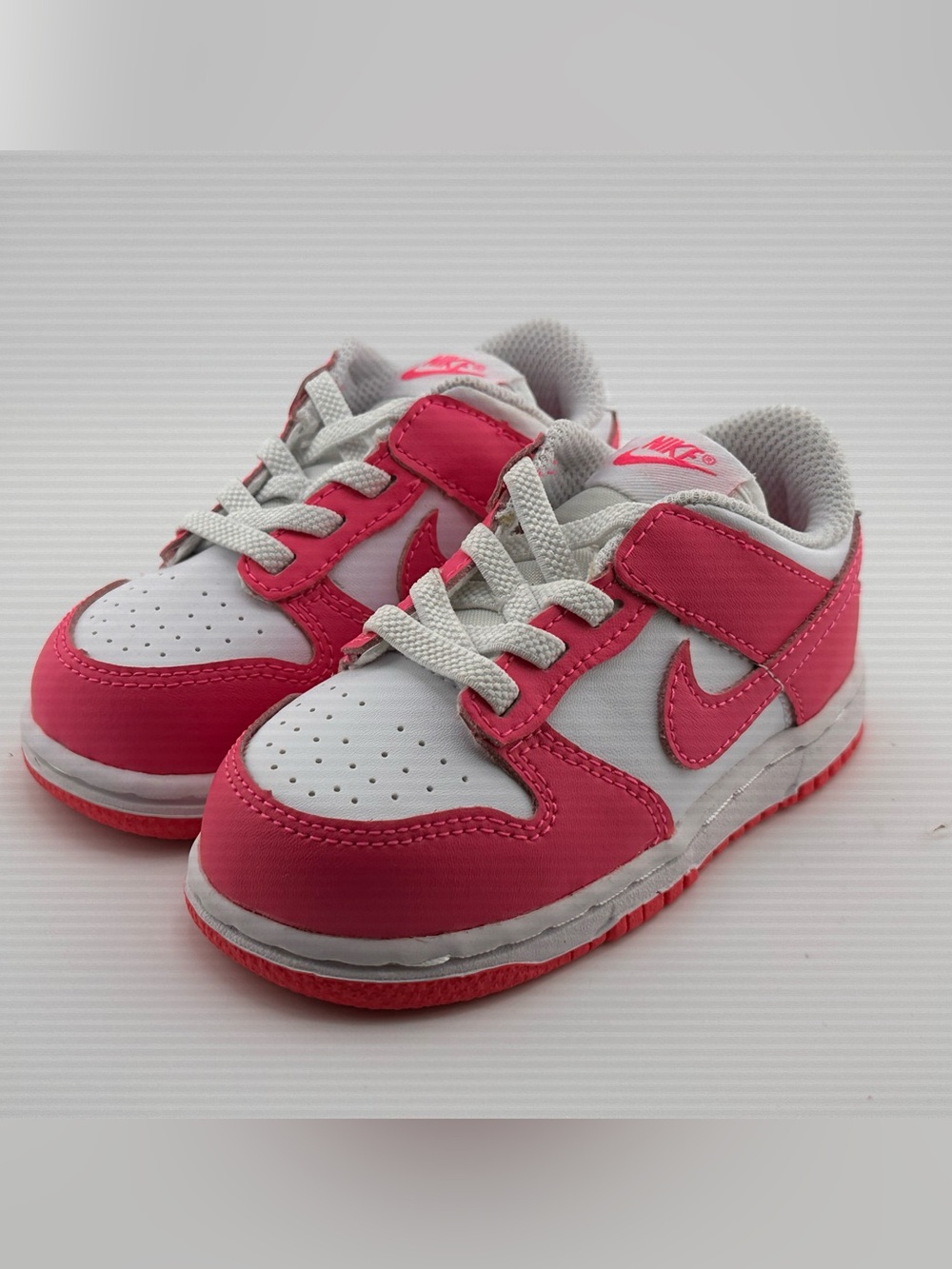 Nike Kids Pink and White Low-Top Sneakers